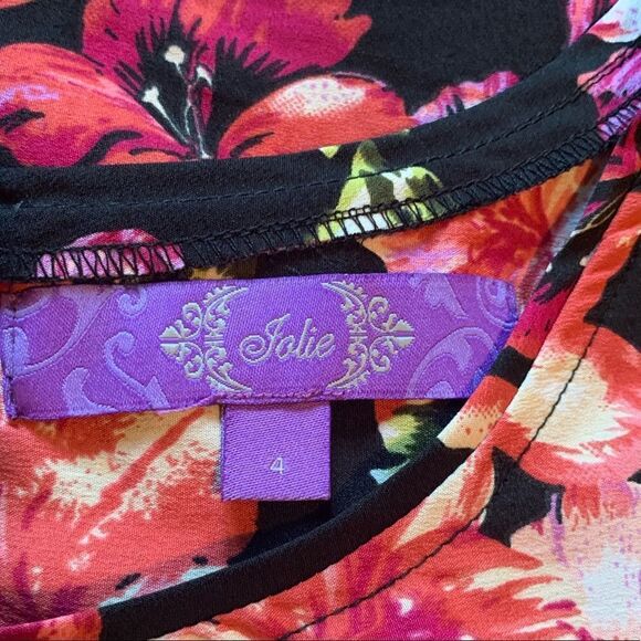 3 for $30! Jolie floral pattern dress. Size 4 - Picture 5 of 11